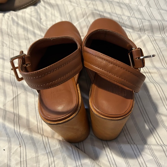 Charlotte Stone size 9 tan clogs style, Bonnie - Picture 5 of 7